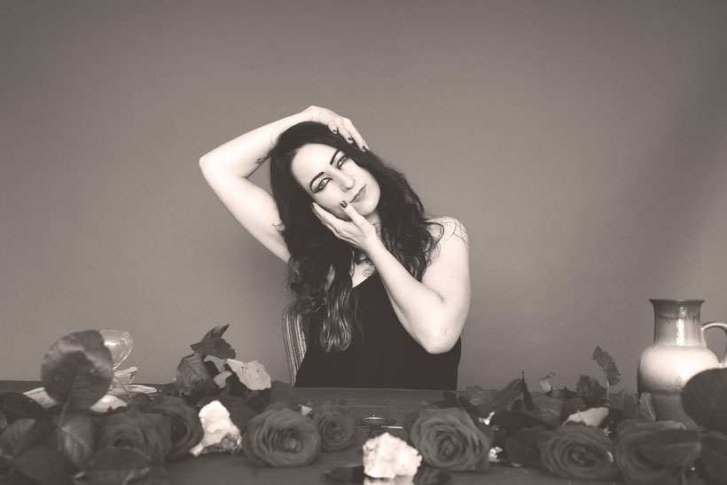 Lion Music are very proud to announce the signing of and upcoming mini album from Mageia Mageia is the brainchild of singer/songwriter Liza Kay and was founded in 2019. The music can best be described as female-fronted progressive rock with a blend of dif