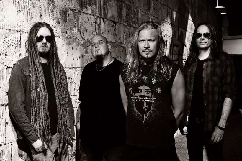 Flat Earth new single "Neverhappy"