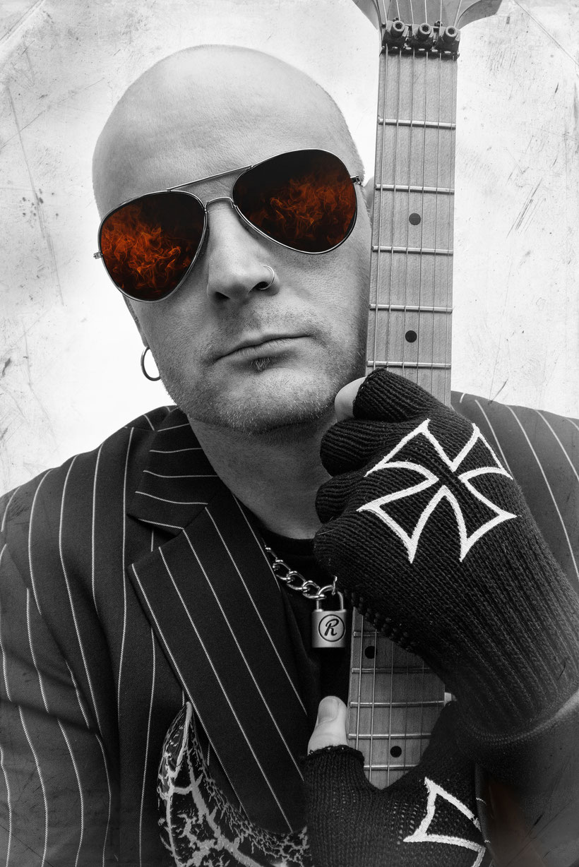 Edan H, rockers and other animals, Down in Flames, Carlos Zema, Immortal Guardian, Heavens Guardian, Outworld, single, Final Wrath
