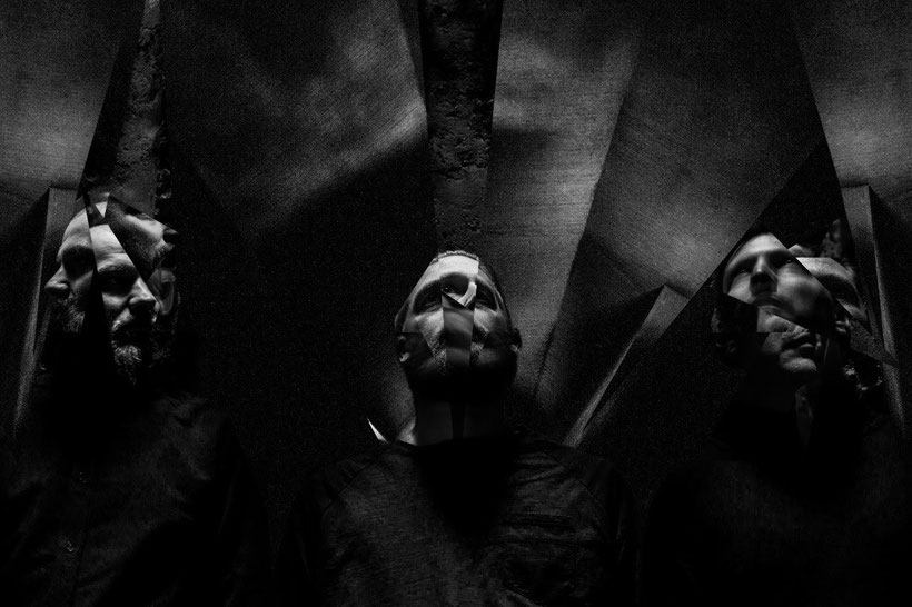 "Monad" tracklist: 01. Phanes 02. Asulon 03. Moros 04. Elpis FARER is: Frank de Boer - Bass/Vocals Arjan van Dalen - Bass/Vocals Sven Jurgens - Drums/Percussion FOR FANS OF: The Body, Sumac, Amenra Pre-order links: https://shop.tartarusrecords.co