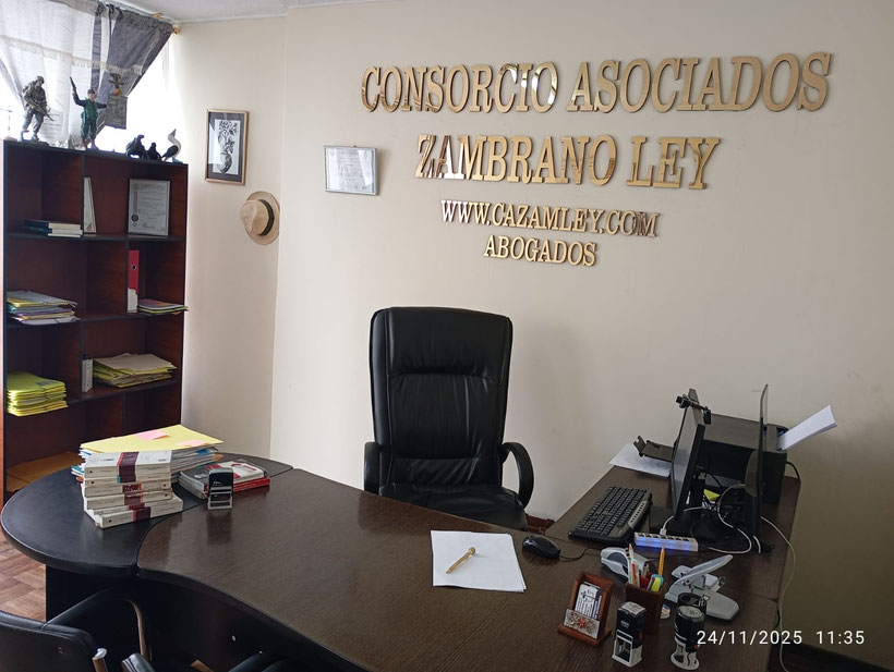 trámites migratorios en quito ecuador 