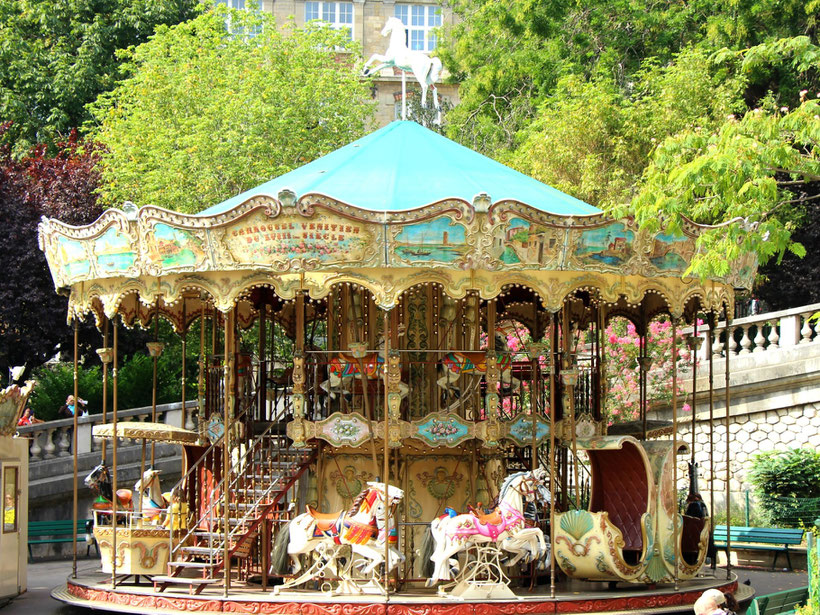 Carousel Paris