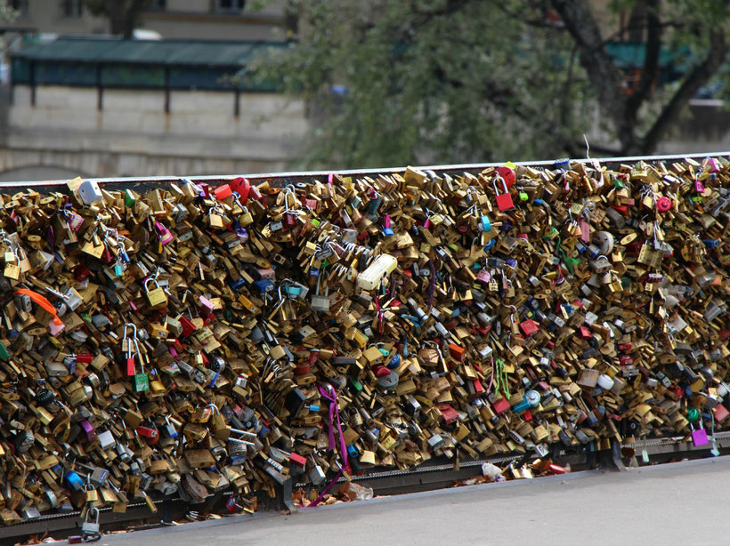Love Bridge Paris