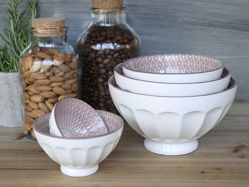 Schalen-Set Retro in verschiedenen Grössen weiß-rosa