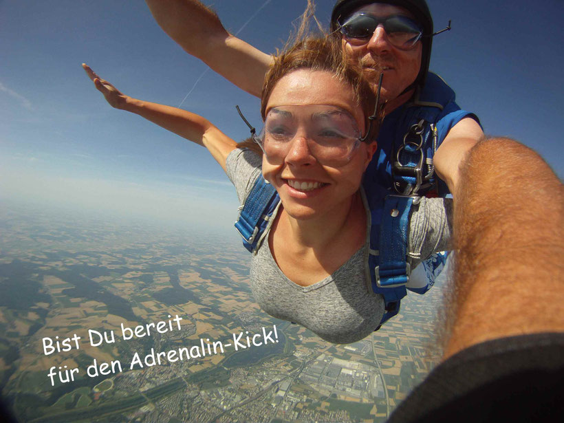 Fallschirmspringen Tandemsprung München. Mit Edi Engl den Fallschirmsprung nähe München erleben.