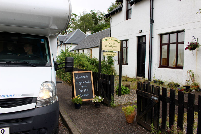 Homemade Applecake and Bread for sale. Bed&Breakfast in Salen