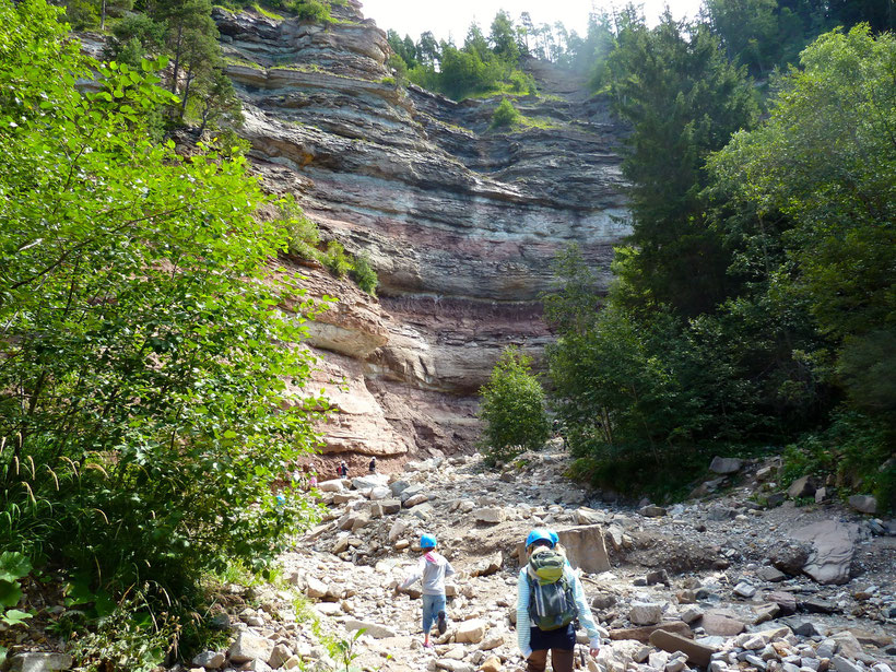 Naturstein in aller Farben und Größen. Im Canyon Bletterbachschlucht