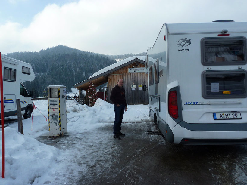 Ver- und Entsorgungsstation am Schwabenhof