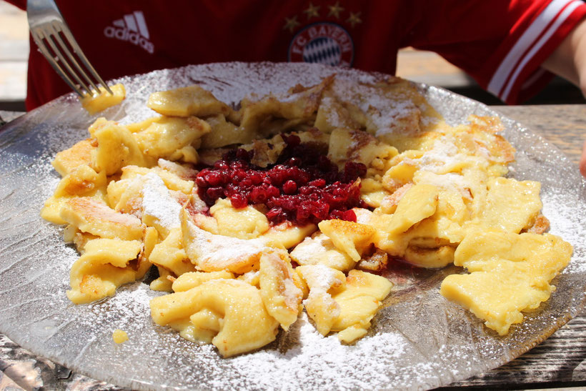 Schmeckt, wie´s aussieht. Goldgelber Kaiserschmarren im Buschenschank