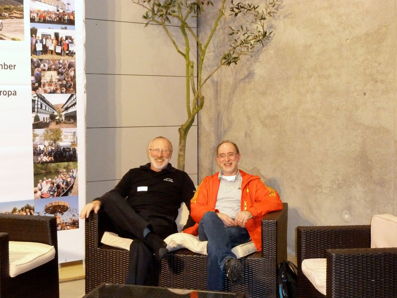 Auf der Couch. Hans-Hermann und Thomas