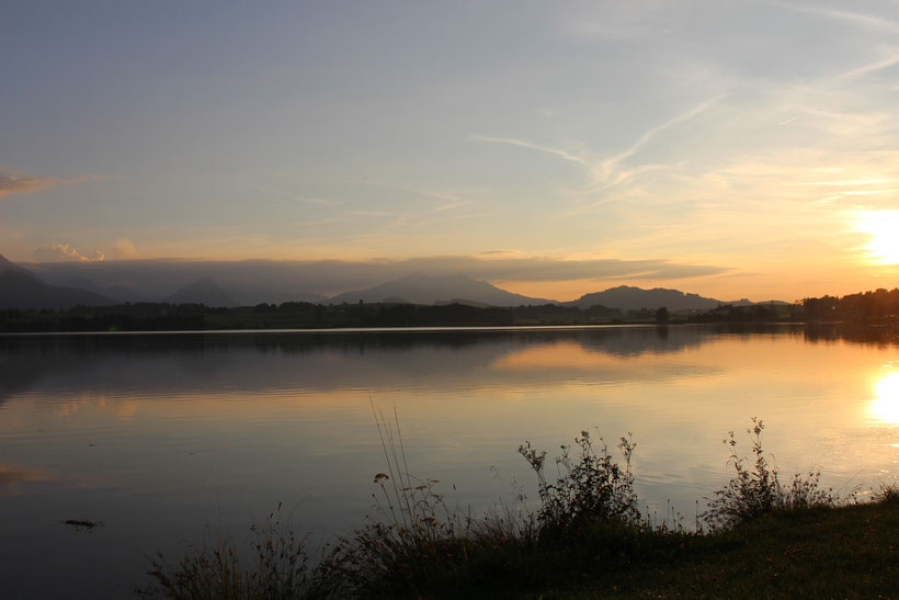 Am Hopfensee. Eisschlecken an der Promenade, den Sonnenuntergang gab´s obendrauf