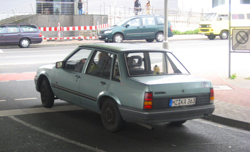 Opel Corsa Stufenheck