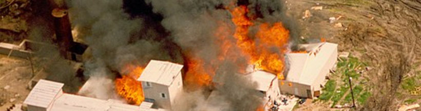De Waco-siege: bloedbad na FBI-inval - Chayah Godschalk Visser