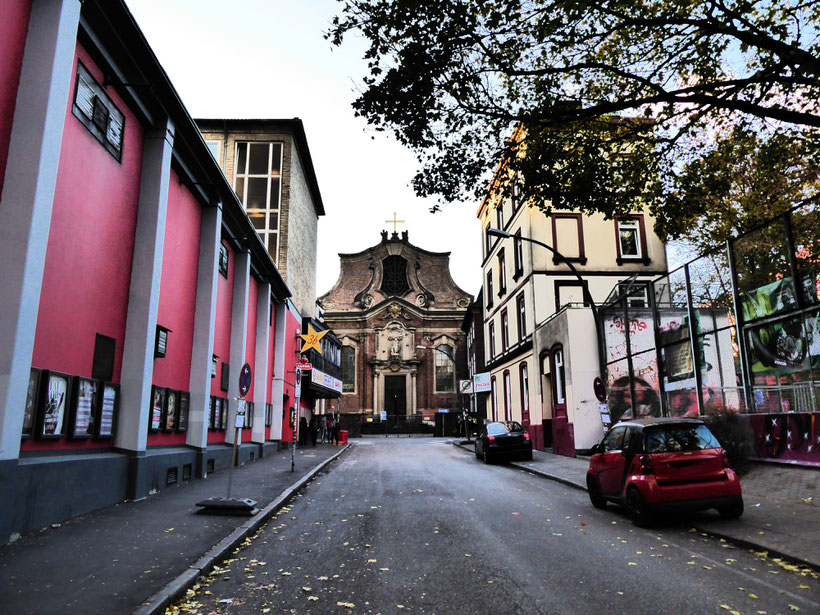 reeperbahn tour, reeperbahntour, reeperbahn führungen, reeperbahnführungen, kieztour hamburg, stadtführung hamburg, speicherstadt führung, elbphilharmonie führung, hafenkante hamburg, kiez kapitän, hamburg touren, reeperbahn führungen