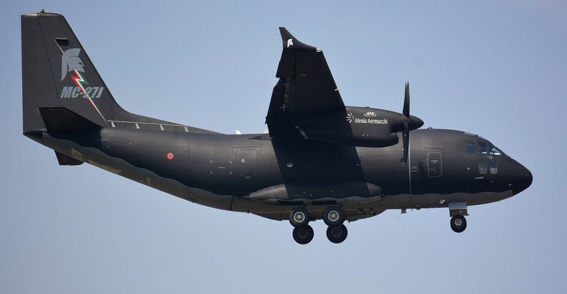 Nella foto si possono notare le nuove alule (winglets) sulle estremità alari / ©Alenia Aermacchi