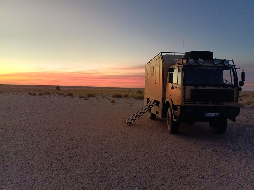 Steyr, Allrad Truck, Mauretanien, Elefantenfelsen, Wüste, Sonnenuntergang, Sunset