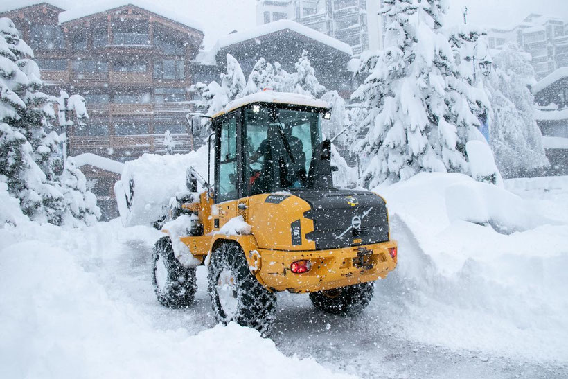 neige alpes jura octobre 2025