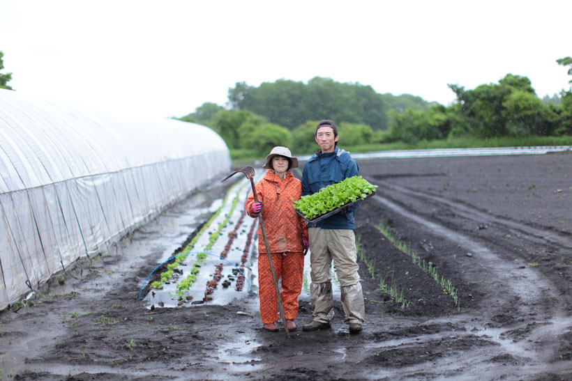 廣田農園　雨の中の二人