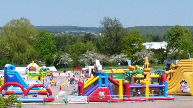 Hüpfburgenpark in Marktheidenfeld