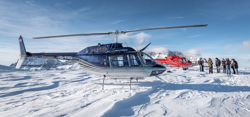 AS 350 B2 Ecureuil, HB-ZPF, Bell 206 Jet Ranger, HB-XXO, Alpenrundflug mit Gletscherlandung, Alpenflug, Helikopterflug, Gletscherapéro