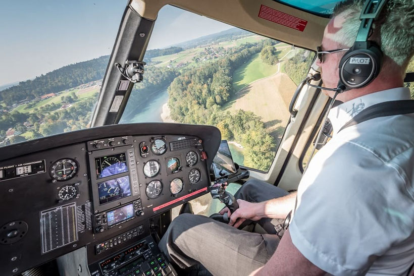 Elite Flights, AS 350 B2 Ecureuil, HB-ZPF, Schnupperflug, Übungsflug, Pilotenausbildung, Helikopterpilotausbildung, Schnupperflüge, Helikopterflug, Helikopter selber fliegen, Helikopter selbst fliegen