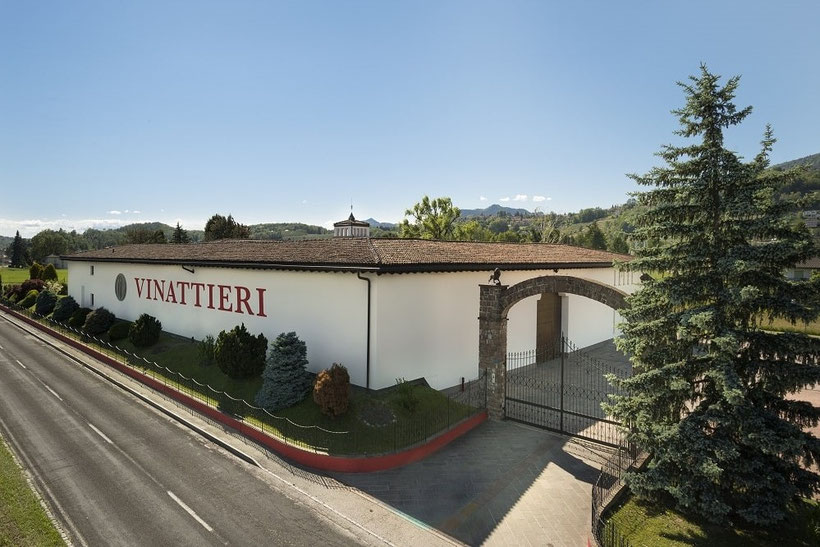 Fly and Wine, Helikopterflug mit Weindegustation,Zanini Vinattieri SA Ligornetto