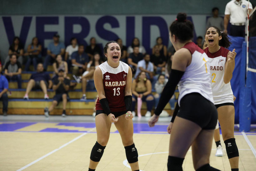 Las Delfinas de Sagrado clasificaron a las semifinales del voleibol LAI. (José Raúl Santana Sagrado) (4) (FOTO POR LAI)