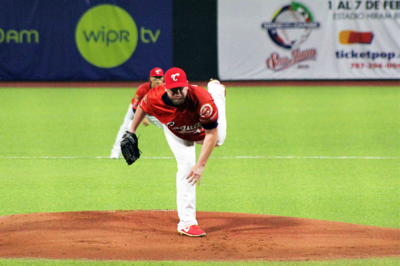 El cubano Misael Siverio con un eficiente relevo tuvo la ayuda de la defensa de sus compañeros que le dieron la segunda victoria a los Criollos de Caguas / Fotos: Andrea Santiago / Criollos de Caguas