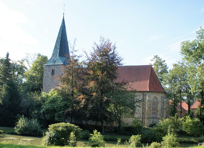 Die älteste Kirchengemeinde im Osnabrücker Nordland. Schon vor der ersten Jahrtausendwende Taufort für die Menschen der Region.