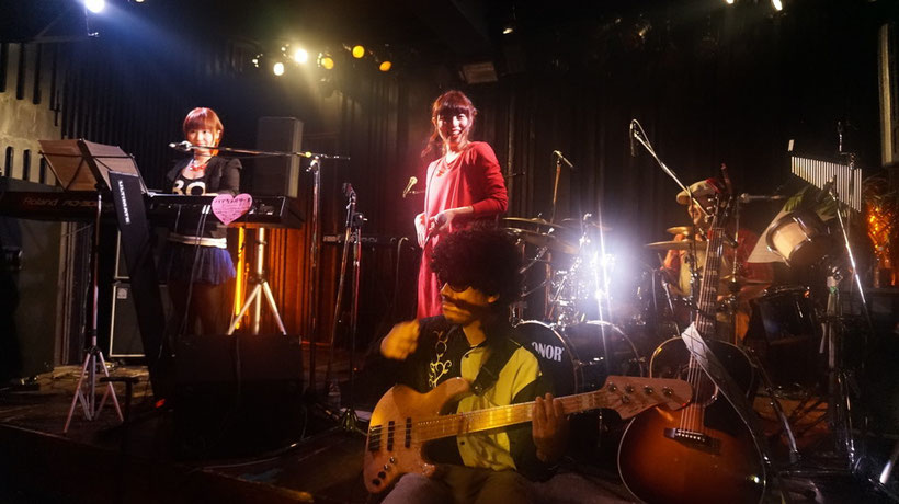 私のラストの曲「優しいエンディング」ではハイカラオリーブのみなさんにバック演奏していただきました。ご、豪華!ありがたいことです。楽しかった!!!