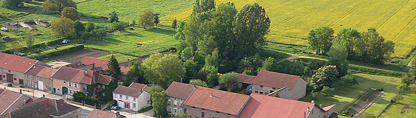 Manheulles vu du ciel - Gîte pour des vacances au vert en Meuse