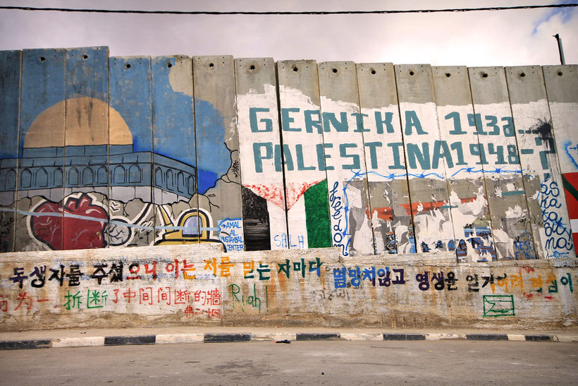 The separation wall that divides Bethlehem in the West Bank from Jerusalem. © Sabrina Iovino | JustOneWayTicket.com