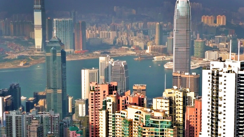 Hong Kong from above © Sabrina Iovino | JustOneWayTicket.com 