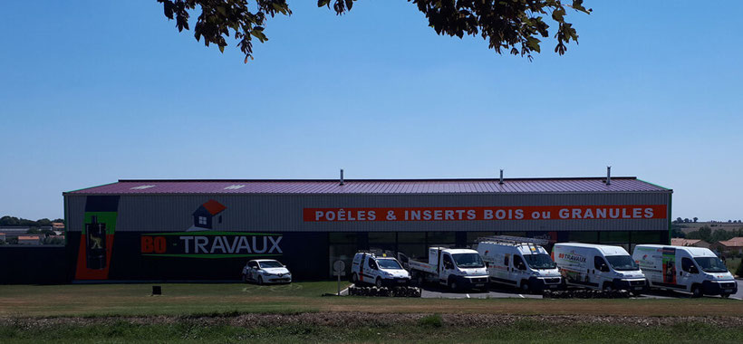 BO TRAVAUX siege et showroom Antigny  - Poêles à bois et à granulés 