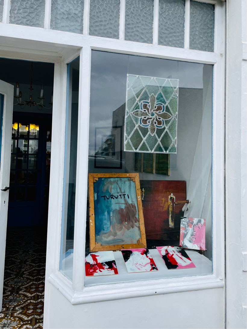 LITTLE SUMMER - ART GALLERY - Château Wancour