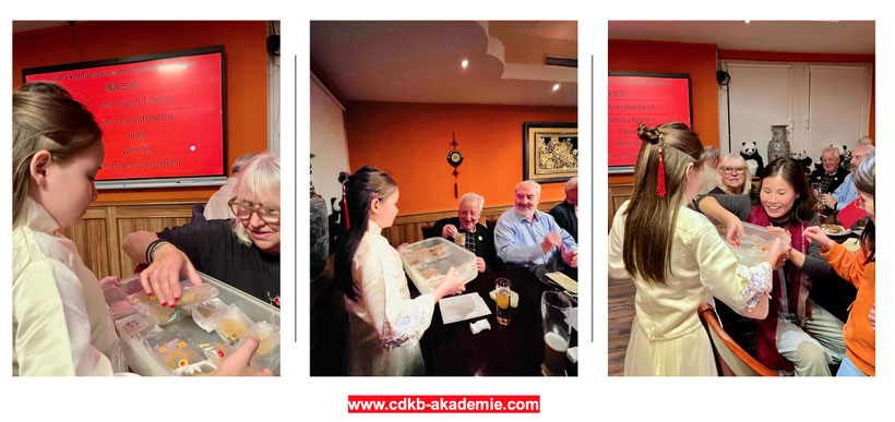 Celine verteilte diese symbolischen Leckereien an das Publikum, während Frau Wang alle Anwesenden anleitete, die fünf Schriftzeichen auf Chinesisch auszusprechen und ihre Bedeutung auf Deutsch zu verstehen. 