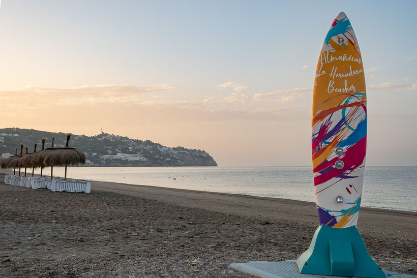 Still an eye-catcher but not in use anymore: a beautifully designed shower at the beach of La Herradura, Andalusia.