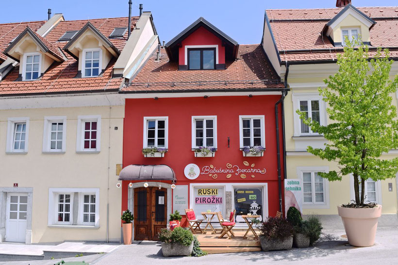 17 Must See Places in Kranj - Narrow streets & lovely houses