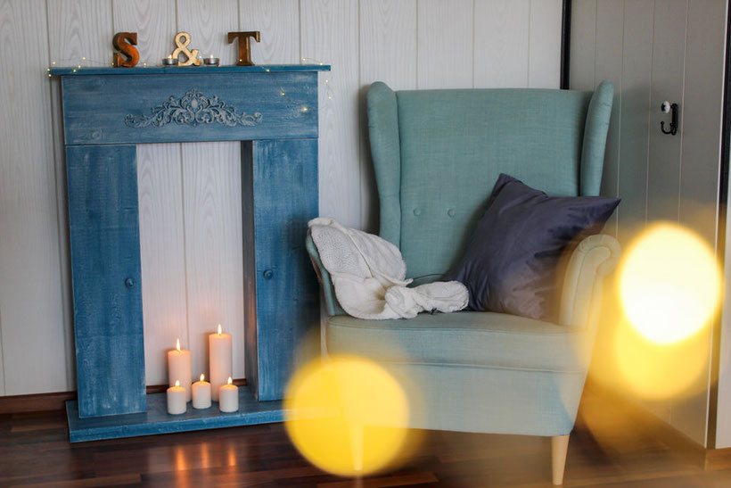 Kaminkonsole, Kerzen, Kerzenkamin, Winter-DIY, DIY-Konsole, Möbel selber bauen, DIY-Möbel, Kuschelecke, Kerzenecke, Cozy, Hygge, Kuschelzeit, Gemütlichkeit