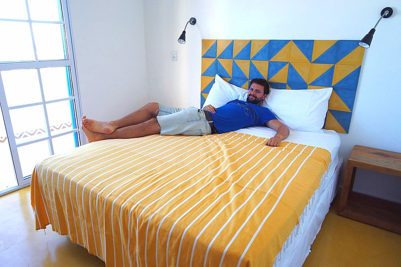 Our colorful room at Aquarela do Leme