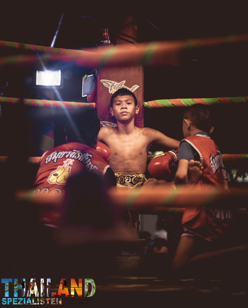 Thaiboxen (Muay Thai) ist Volkssport in Thailand, wie bei uns es Fußball ist