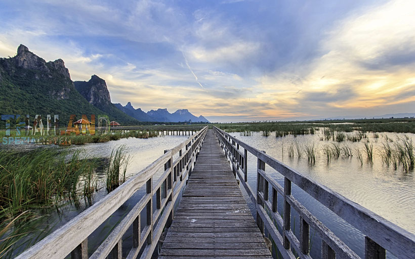 Ein See im Khao Sam Roi Yot Nationalpark in der Provinz Prachup Kiri Khan, bei Hua Hin-Cha Am