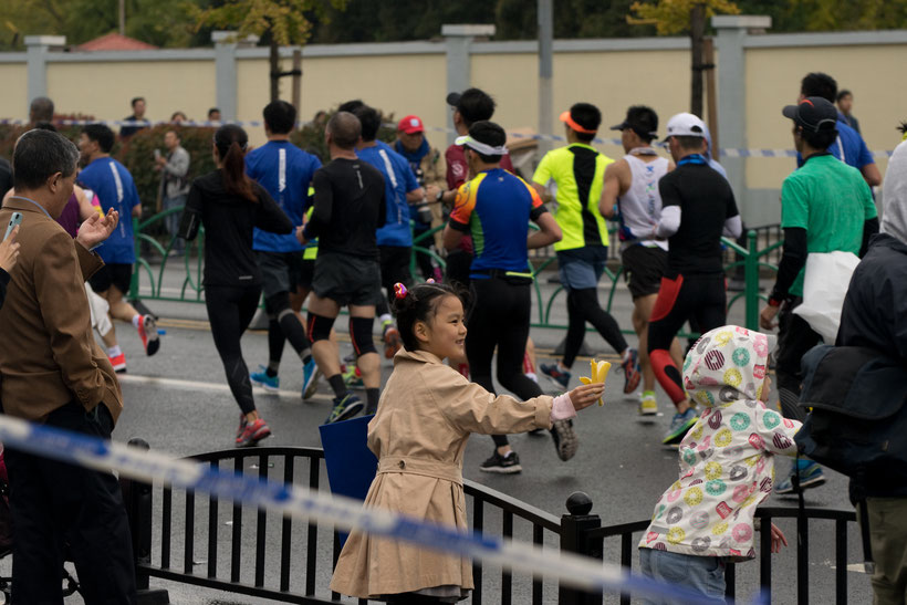 Sympathique ravitaillement au marathon de Shanghai