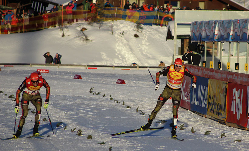 Fotofinish zwischen Eric Frenzel und Johannes Rydzek beim Nordic Combined Triple in Seefeld 2017