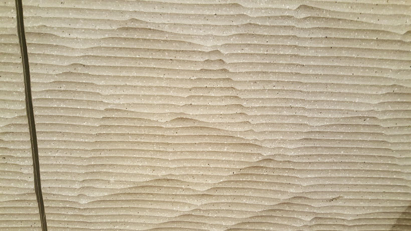 Die Wandverkleidung "weiße Wand" im Großen Saal der Elbphilharmonie in Hamburg