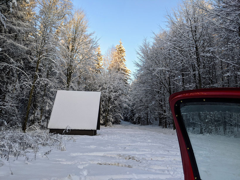 Kann das möglich sein? Tatsächlich ist heute der Himmel blau!