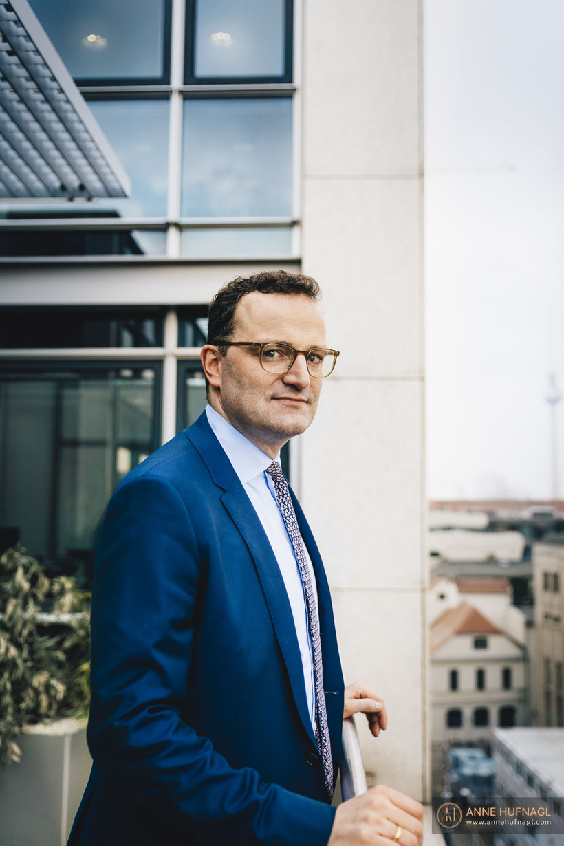 Jens Spahn Porträtshooting Politiker in Berlin