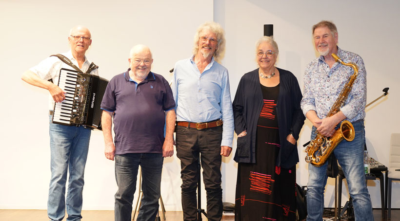 von links: Bernhard Blödt, Günter Neidinger, Raimund Müller, Karin Jäckel, Joe Winterhalter. Foto: Peter Bergmann