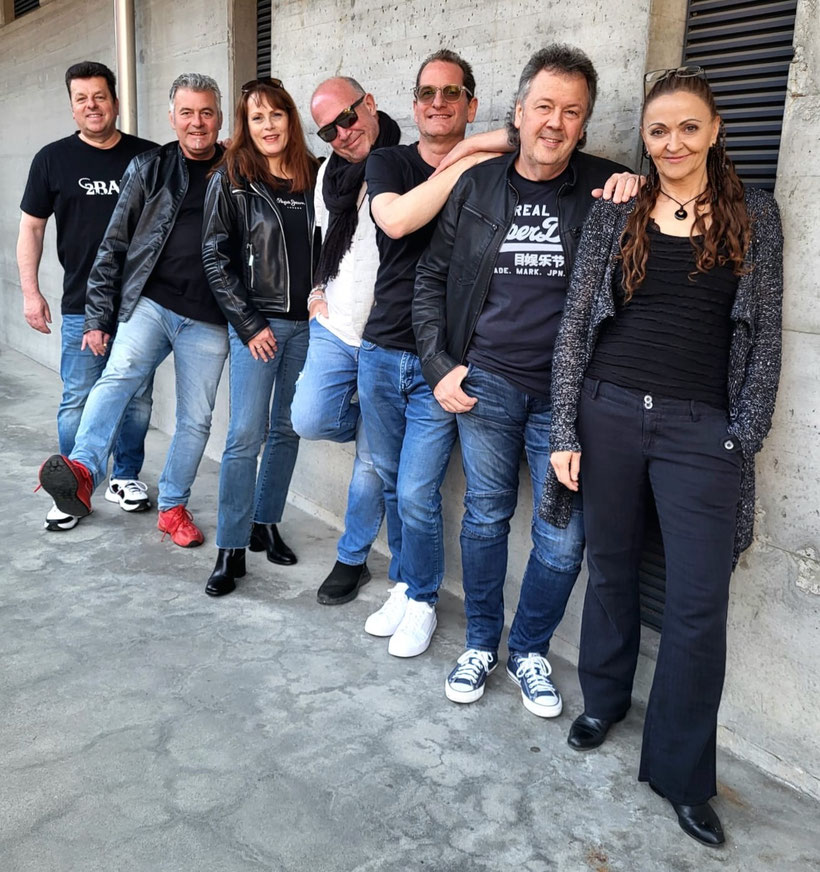 v.l.n.r. Steve, Nick, Denise, Jüre, Roger, Vito und Karin