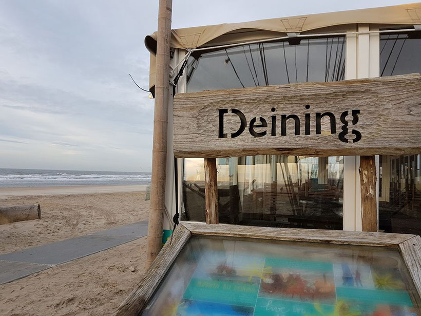 Trouwlocatie op het strand van Castricum, De Deining